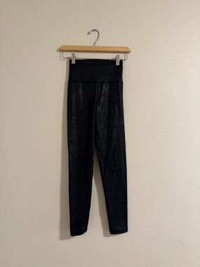 aerie Black Shimmer High-Rise Leggings